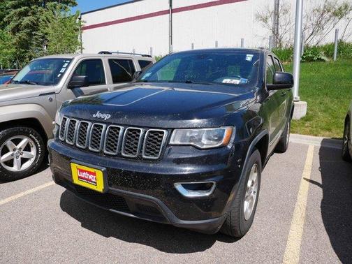 Diamond Black 2017 Jeep Grand Cherokee Laredo