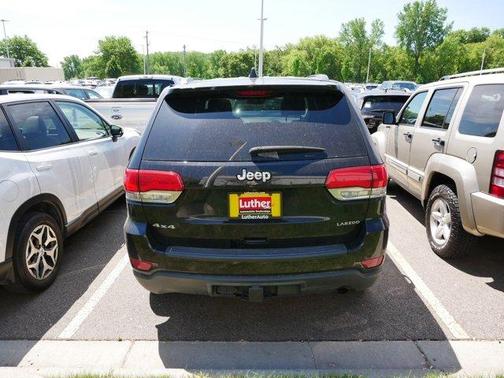 Diamond Black 2017 Jeep Grand Cherokee Laredo