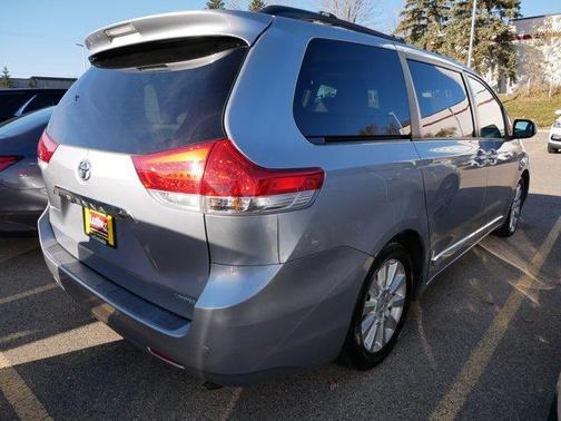 2011 Toyota Sienna Limited