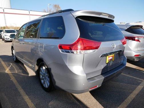 2011 Toyota Sienna Limited