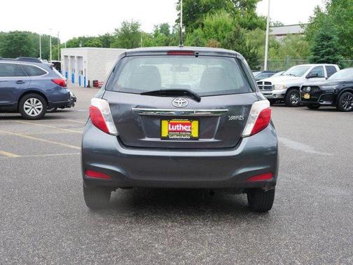 2012 Toyota Yaris L