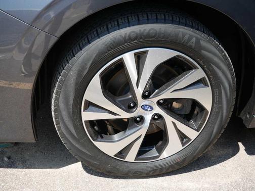 2022 Subaru Legacy Premium