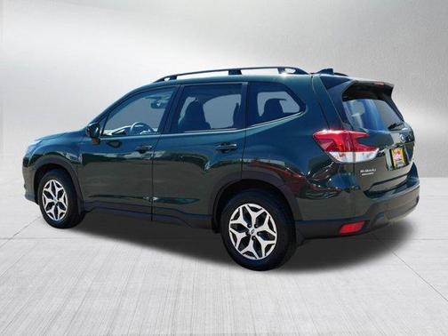 Cascade Green Silica 2024 Subaru Forester Premium