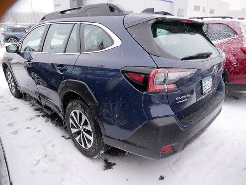 2025 Subaru Outback Base