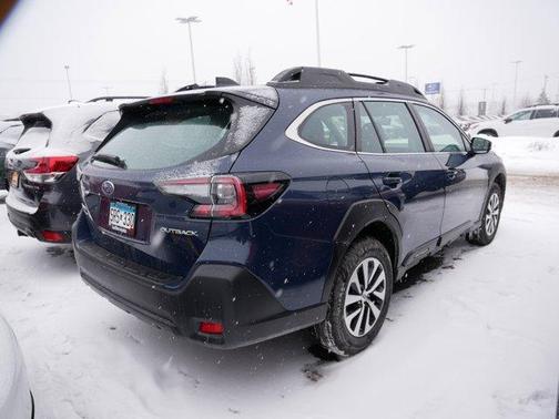 2025 Subaru Outback Base