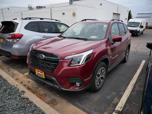 2023 Subaru Forester Premium