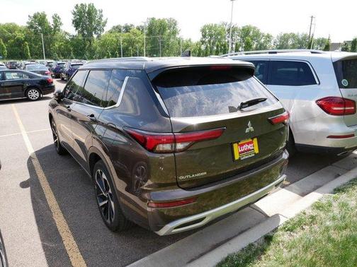 2023 Mitsubishi Outlander PHEV SEL