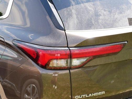 2023 Mitsubishi Outlander PHEV SEL