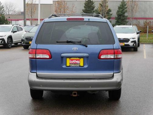 2002 Toyota Sienna XLE