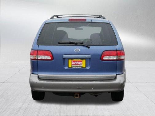 2002 Toyota Sienna XLE