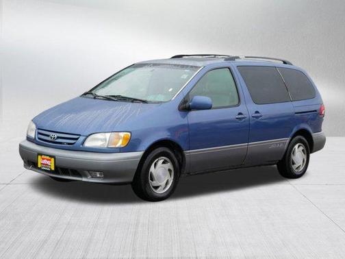 2002 Toyota Sienna XLE
