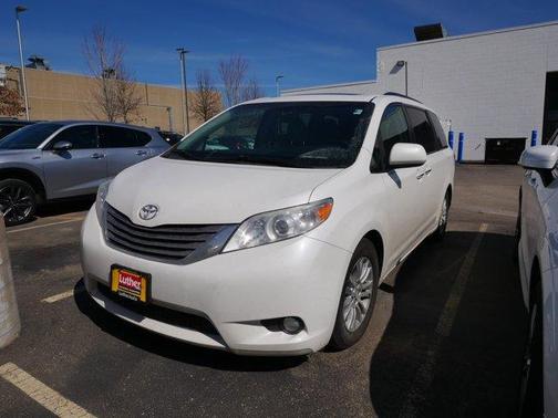 2015 Toyota Sienna XLE Premium