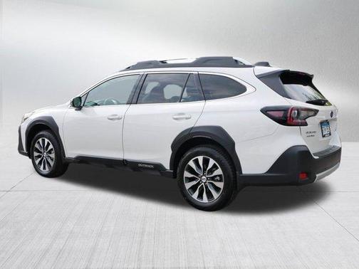 2025 Subaru Outback Touring