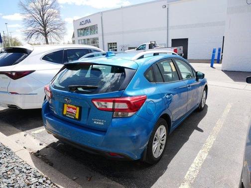 Island Blue Pearl 2017 Subaru Impreza 2.0i Premium