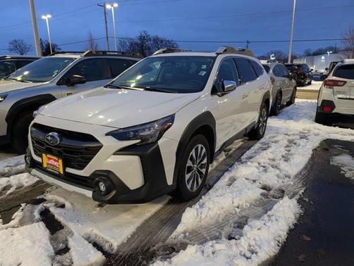 2025 Subaru Outback Touring XT