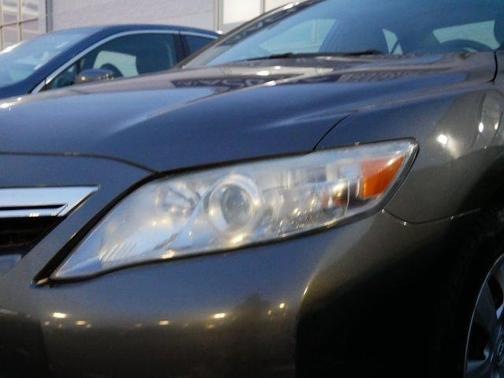 2011 Toyota Camry Hybrid Base (E-CVT)