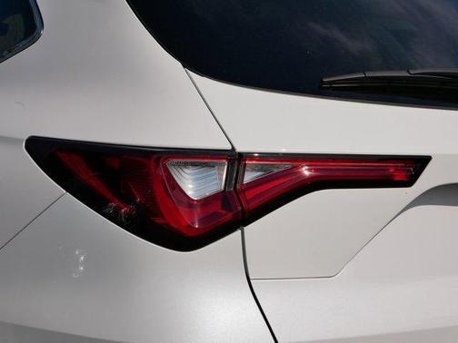 2023 Acura MDX Advance