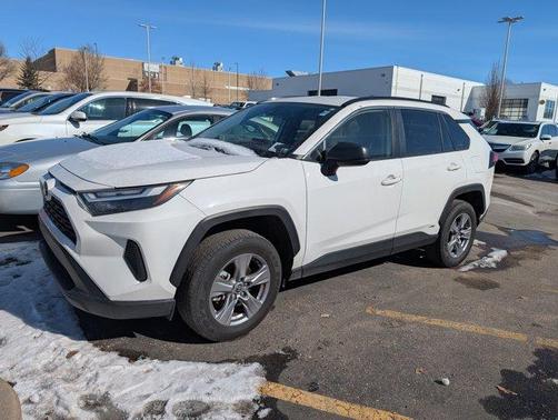 2025 Toyota RAV4 Hybrid LE