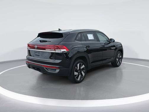 2024 Volkswagen Atlas Cross Sport 2.0T SE w/ Technology