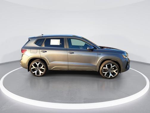 2022 Volkswagen Taos 1.5T SEL