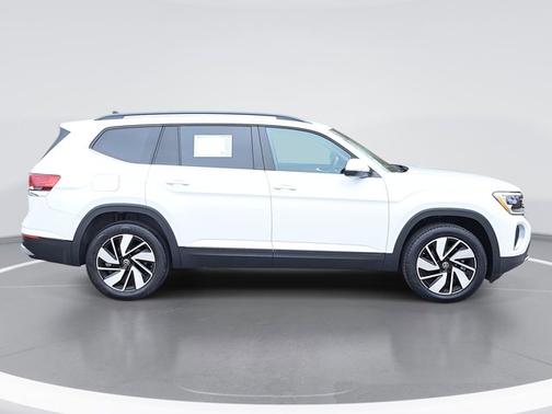2024 Volkswagen Atlas 2.0T SE w/ Technology