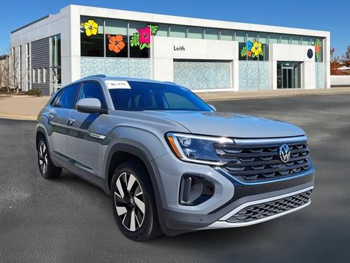 2024 Volkswagen Atlas Cross Sport 2.0T SE w/ Technology
