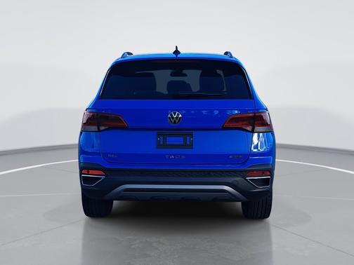 2024 Volkswagen Taos 1.5T SEL