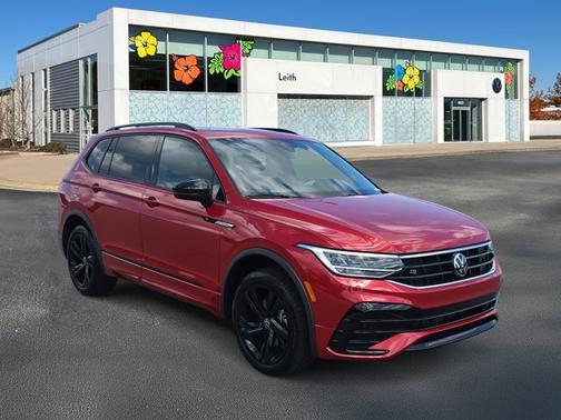 2024 Volkswagen Tiguan 2.0T SE R-Line Black