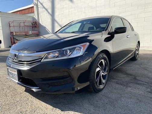 Photo 3 of 26 of 2016 Honda Accord LX