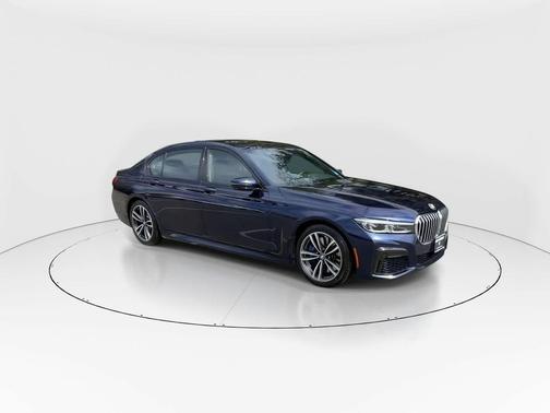 Tanzanite Blue II Metallic 2021 BMW 750 i xDrive