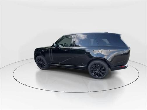 2025 Land Rover Range Rover P550e SE