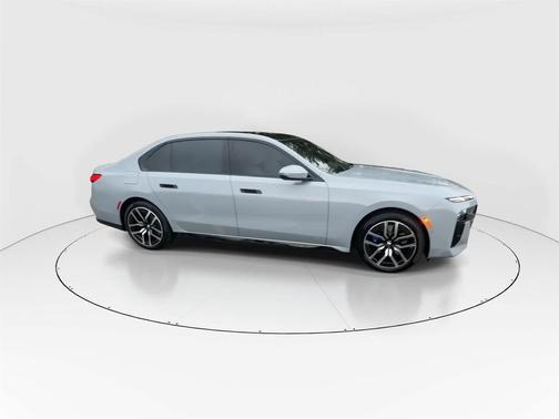 2023 BMW 760 i xDrive