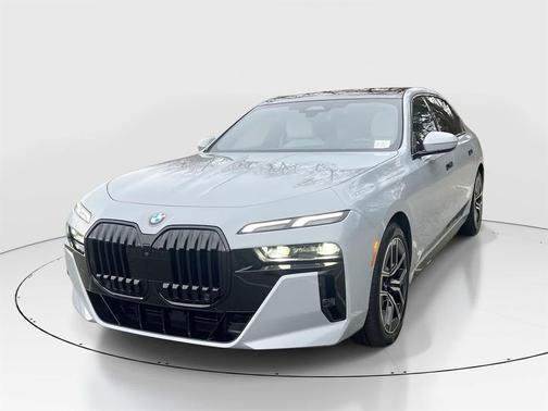 2023 BMW 760 i xDrive