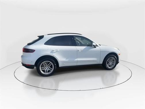 2018 Porsche Macan AWD
