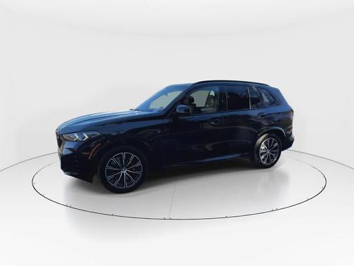 Black Sapphire Metallic 2024 BMW X5 M60i