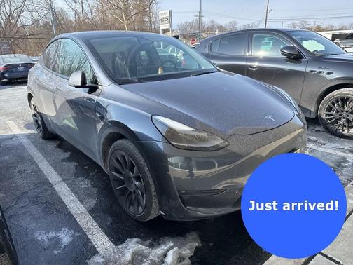 2023 Tesla Model Y Long Range Dual Motor All-Wheel Drive