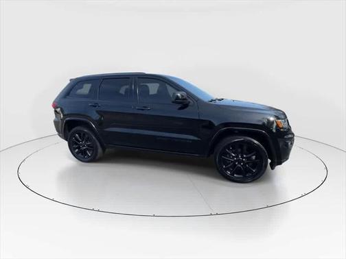 2017 Jeep Grand Cherokee Altitude
