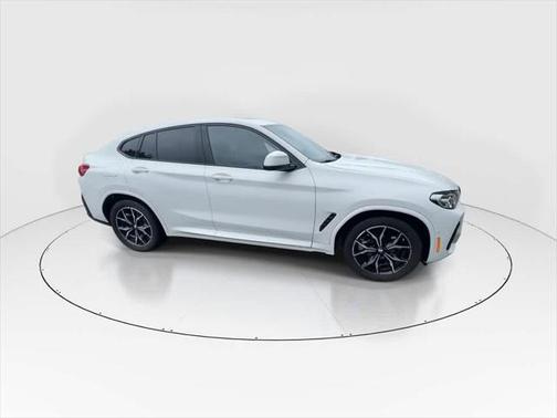 2022 BMW X4 xDrive30i