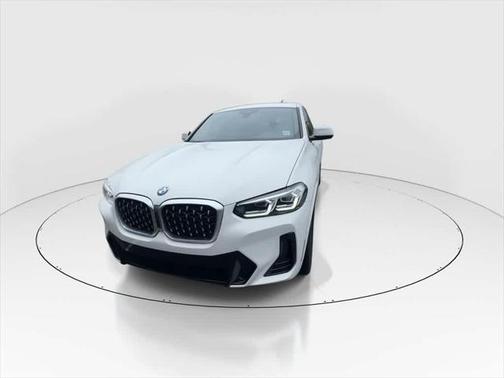 2022 BMW X4 xDrive30i