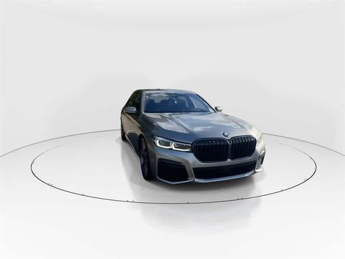 2022 BMW M760 xDrive