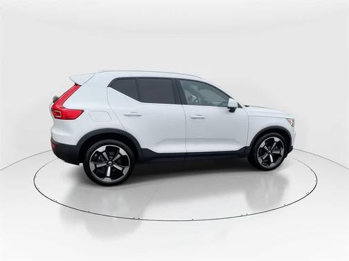 2019 Volvo XC40 T5 Inscription