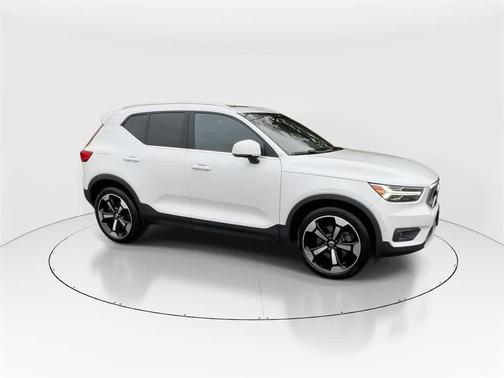 2019 Volvo XC40 T5 Inscription