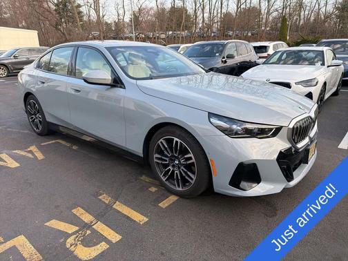 Brooklyn Grey Metallic 2026 BMW 530 xDrive