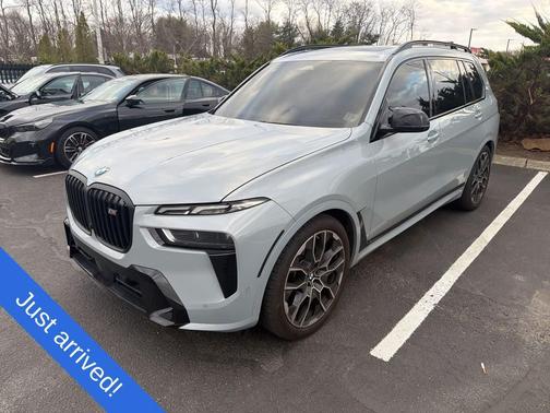 2025 BMW X7 M60i