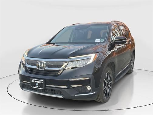 2022 Honda Pilot Touring 8-Passenger