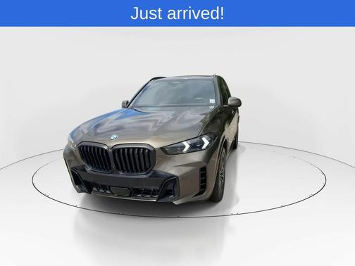 Manhattan Green Metallic 2024 BMW X5 xDrive40i
