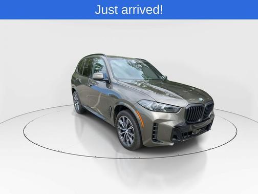 Manhattan Green Metallic 2024 BMW X5 xDrive40i