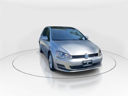 2017 Volkswagen Golf TSI Wolfsburg Edition 4-Door