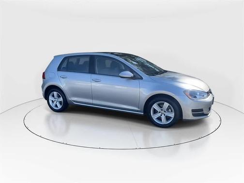 2017 Volkswagen Golf TSI Wolfsburg Edition 4-Door