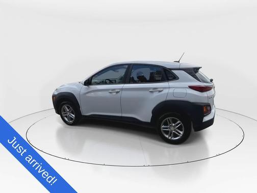 Chalk White 2019 Hyundai KONA SE